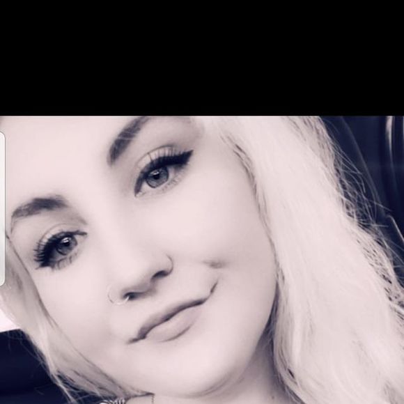 Meet your Posher, Sara - Picture 1 of 1